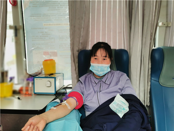 人民警察一心為民，捋袖捐血鐵血柔情——安康市公安局積極開(kāi)展冬季獻(xiàn)血活動(dòng)